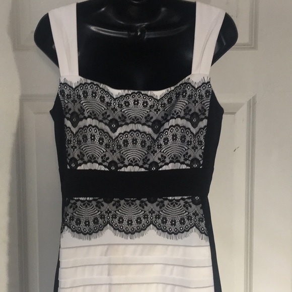 Jax fitted black an white Cocktail Dress Slimming! - Picture 6 of 7